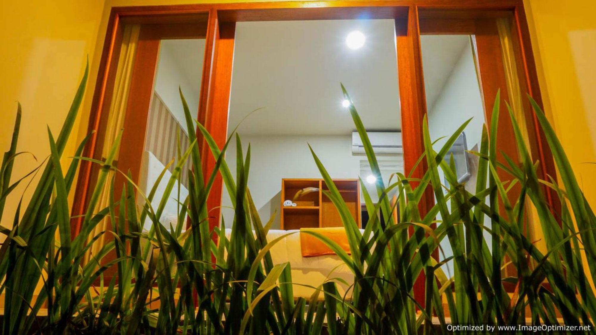 Hastina Hotel Lombok Mataram Exterior photo