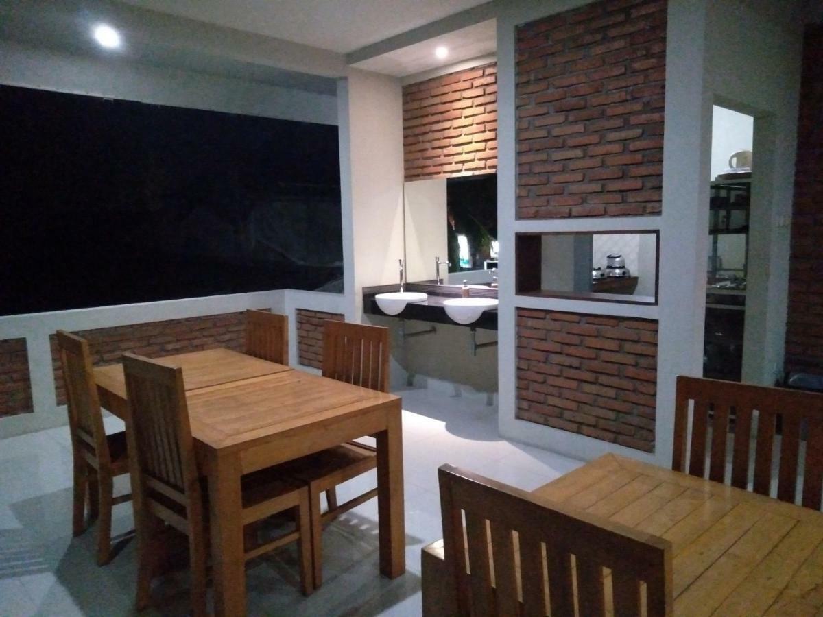 Hastina Hotel Lombok Mataram Exterior photo